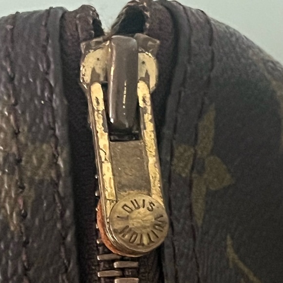 Louis Vuitton Speedy 40 Monogram Canvas Duffle Bag 8906MB date code - Picture 7 of 16